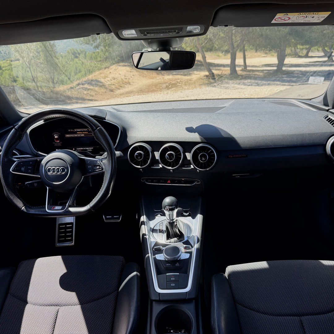 Audi TT-S Line 2.0 TFSI 230 S-TRONIC 6 - Photo 23