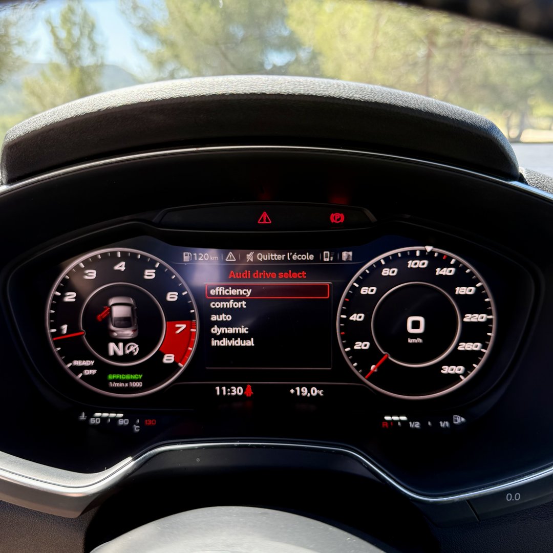 Audi TT-S Line 2.0 TFSI 230 S-TRONIC 6 - Photo 27