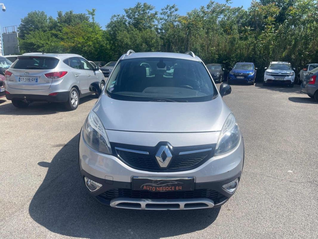 Renault Scénic - Photo 2