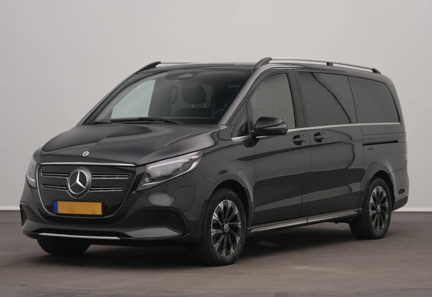 Mercedes-Benz EQV 300 FULL OPTIONS - Photo 1