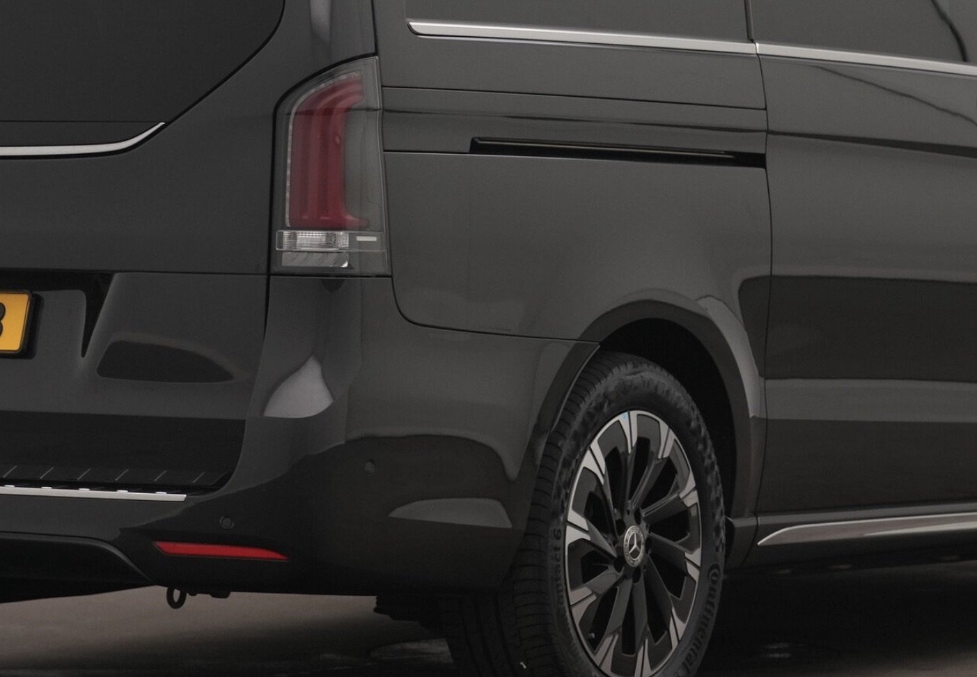Mercedes-Benz EQV 300 FULL OPTIONS - Photo 32