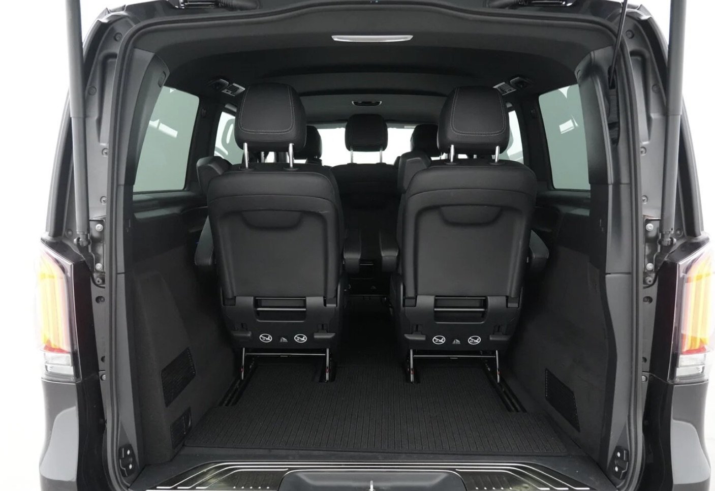 Mercedes-Benz EQV 300 FULL OPTIONS - Photo 5