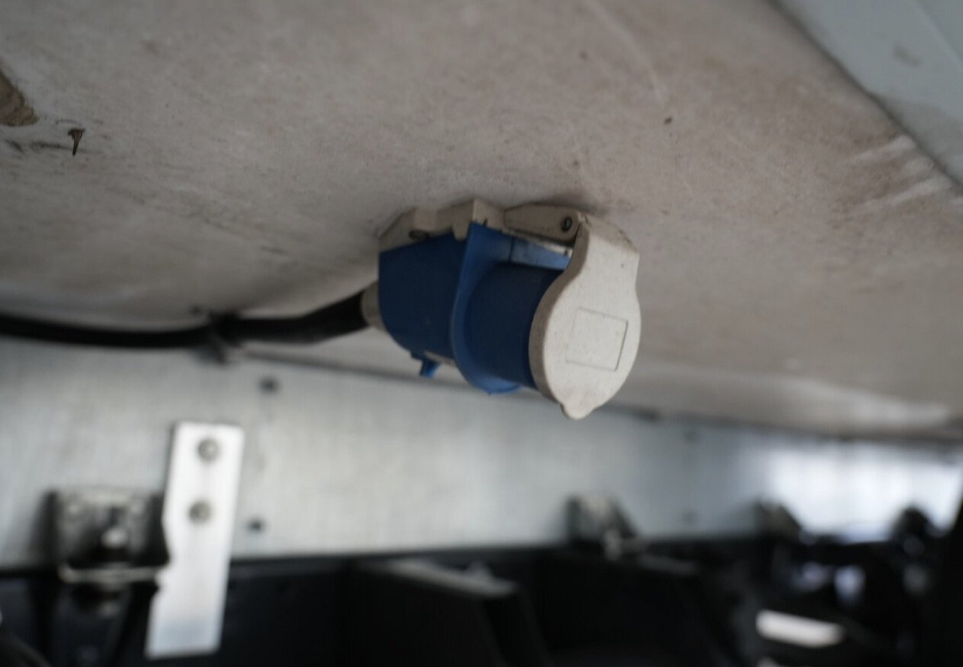 IVECO DAILY CC 35 S 14G BVM6 GAZ NATUREL - Photo 21