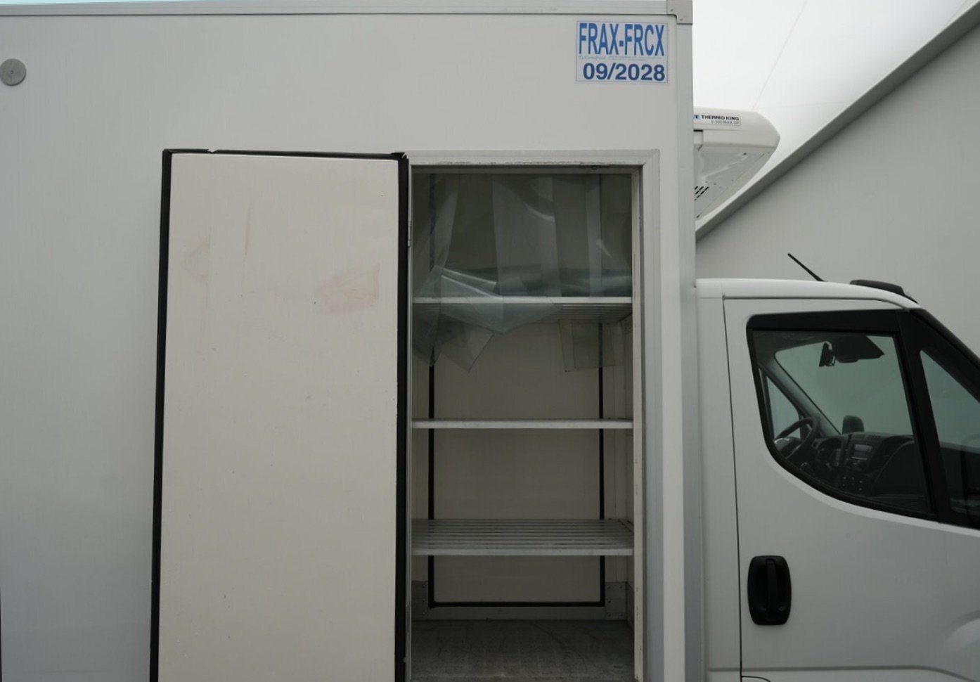 IVECO DAILY CC 35 S 14G BVM6 GAZ NATUREL - Photo 6