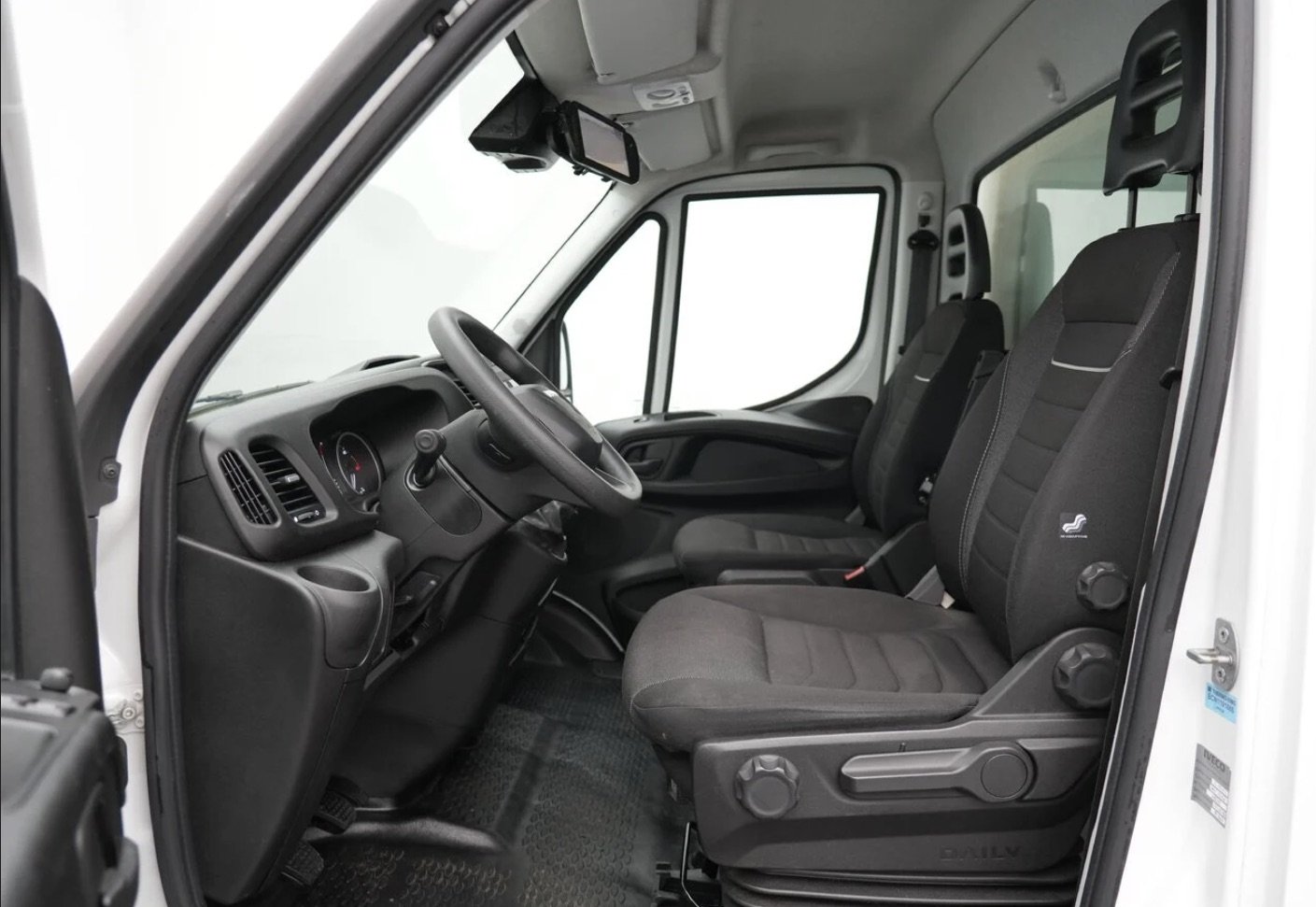 IVECO DAILY CC 35 S 14G BVM6 GAZ NATUREL - Photo 9