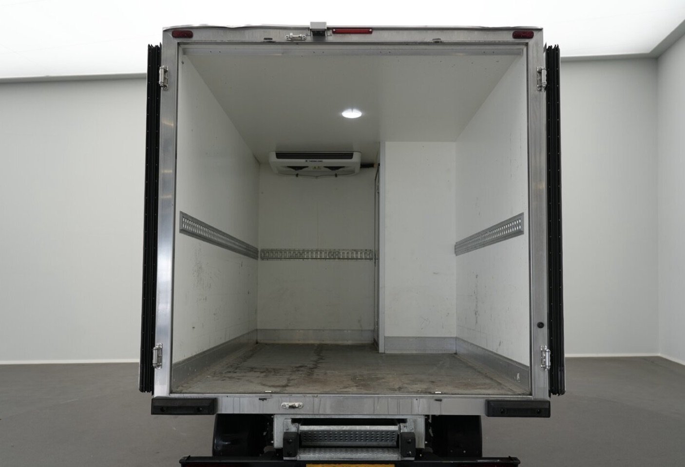 IVECO DAILY CC 35 S 14G BVM6 GAZ NATUREL - Photo 5