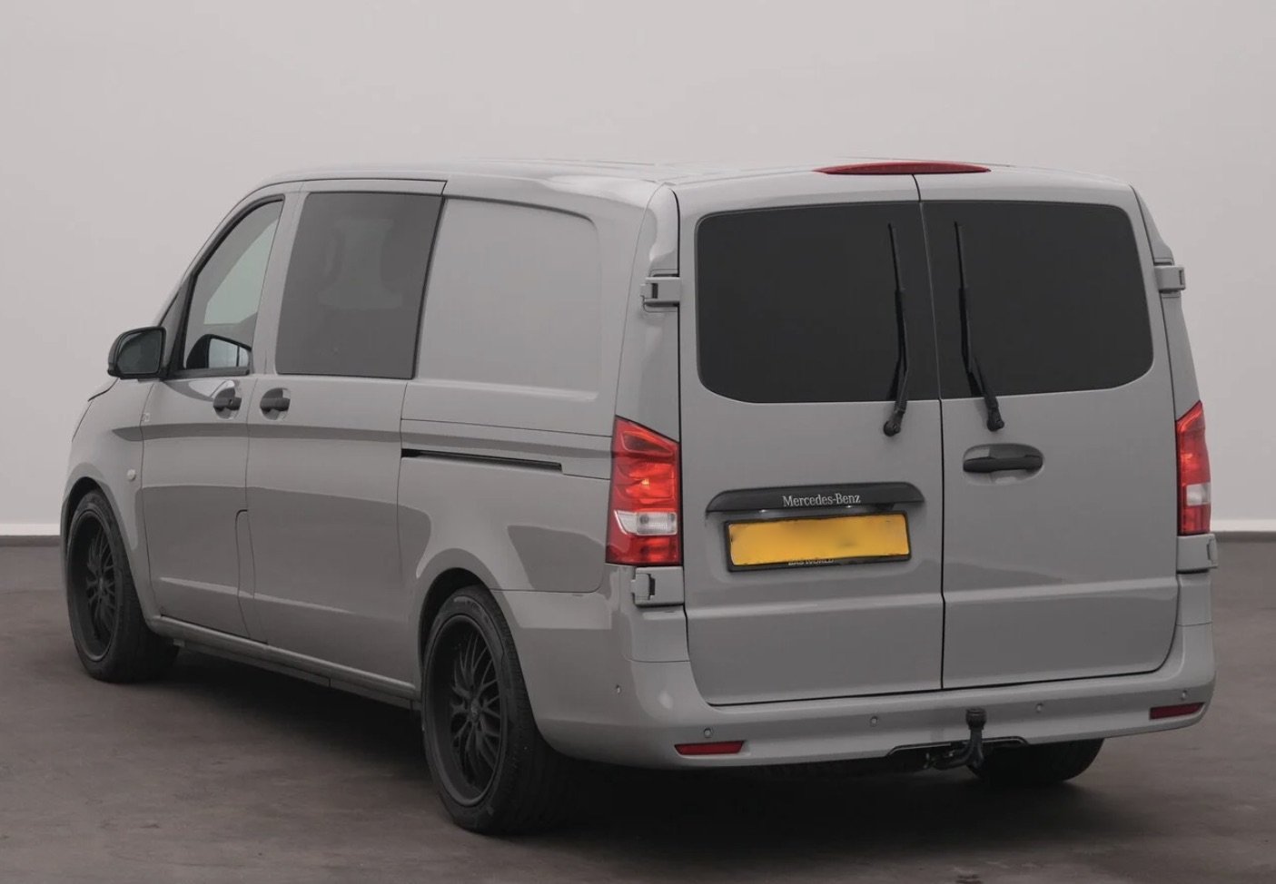 Mercedes-Benz Vito Tourer Select 124 CDI 4-Matic L2H1 TVA 5pl - Photo 3