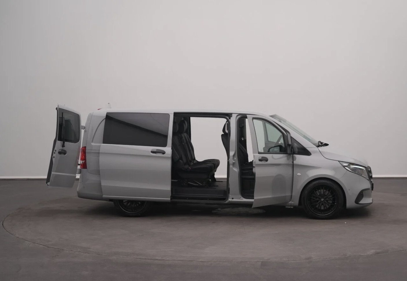 Mercedes-Benz Vito Tourer Select 124 CDI 4-Matic L2H1 TVA 5pl - Photo 5