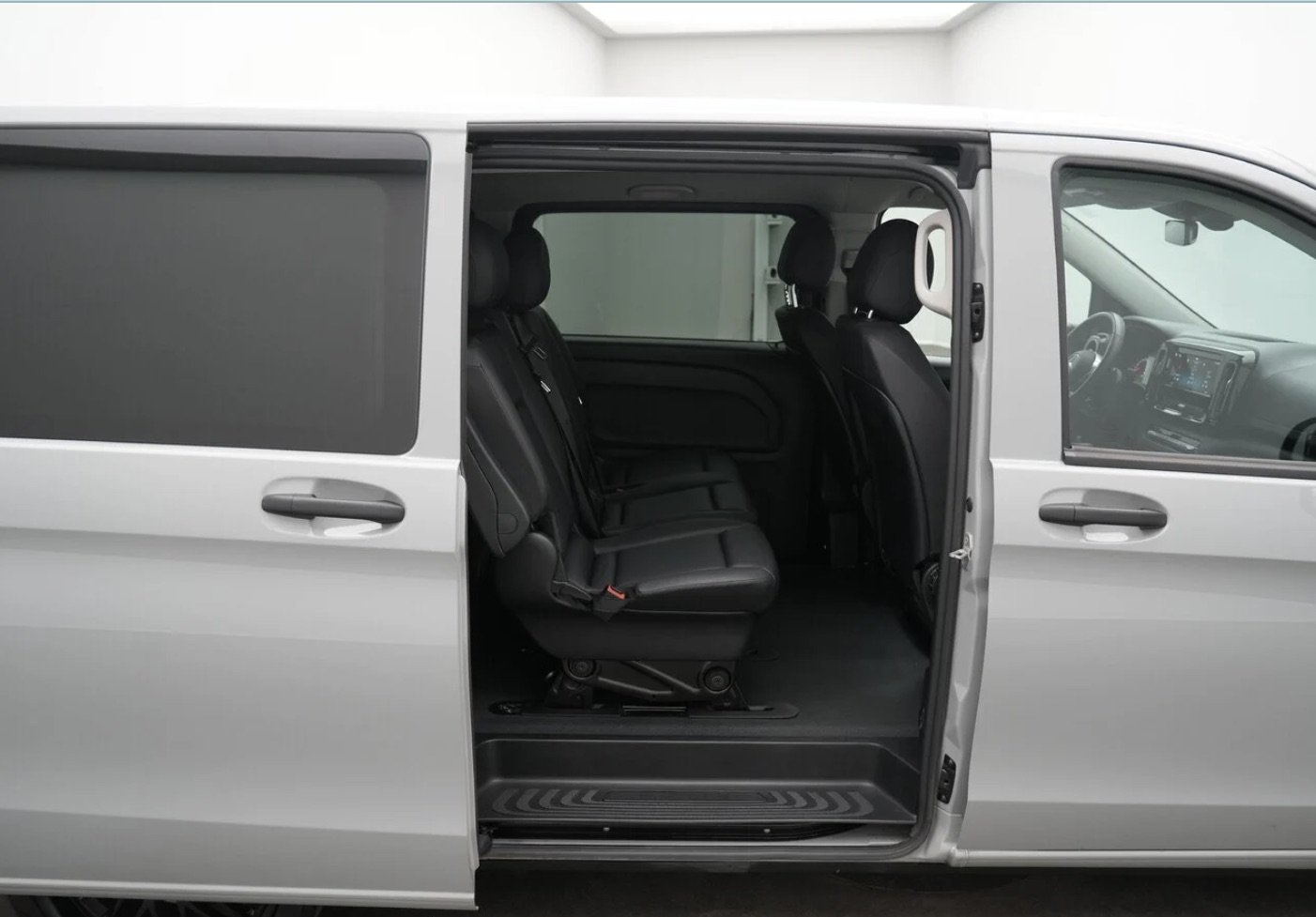 Mercedes-Benz Vito Tourer Select 124 CDI 4-Matic L2H1 TVA 5pl - Photo 7
