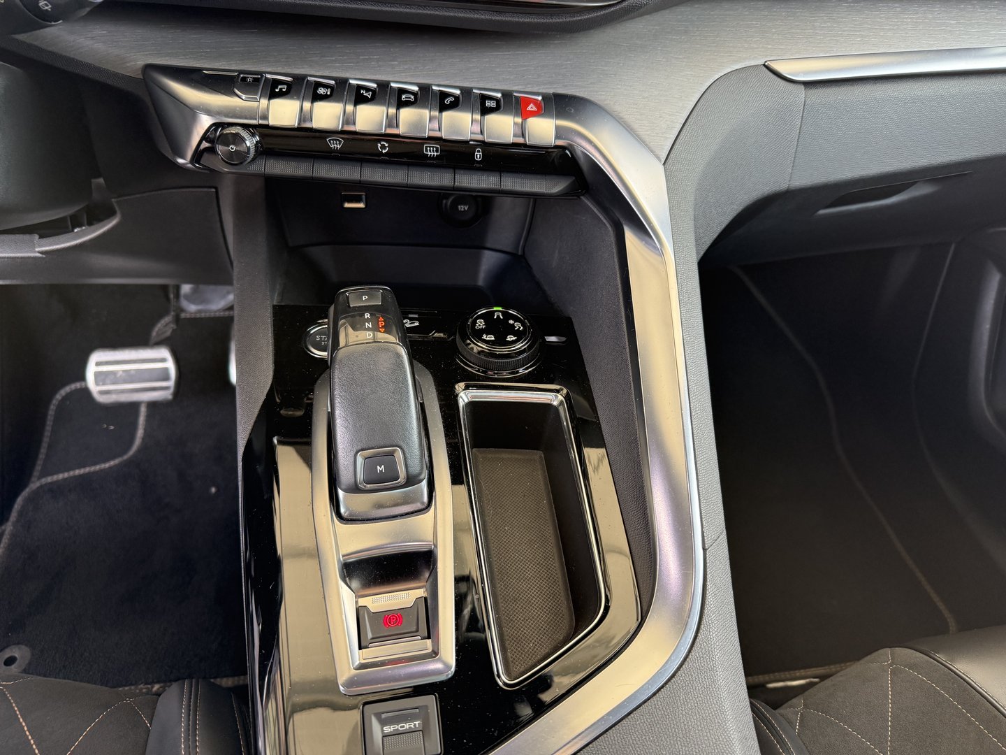 Peugeot 3008 GT S&S HDI - Photo 12