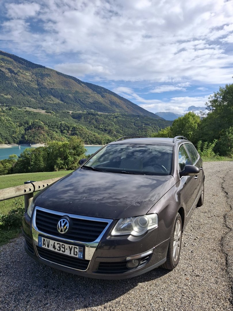 Volkswagen Passat - Photo 1