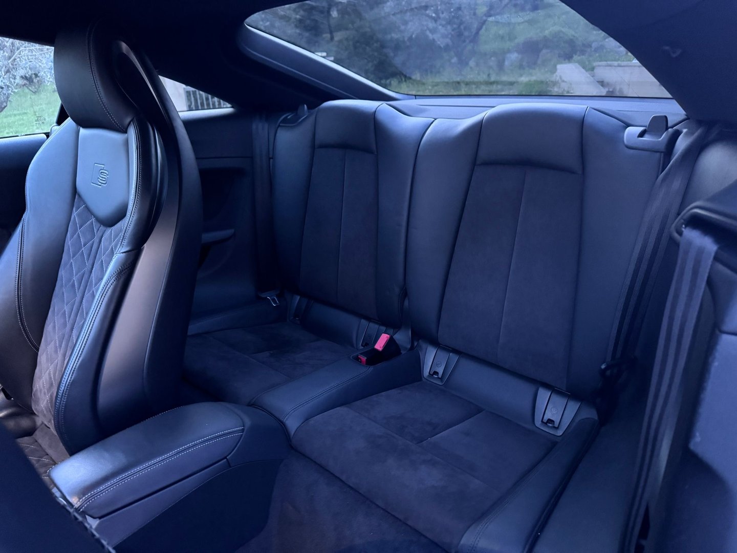 Audi TTS 310ch - Photo 12