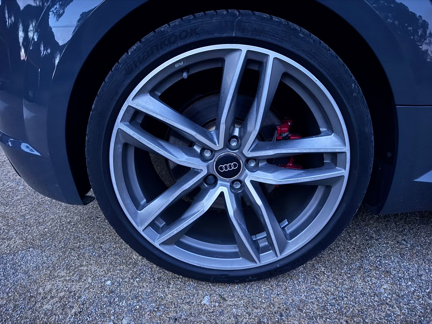 Audi TTS 310ch - Photo 20