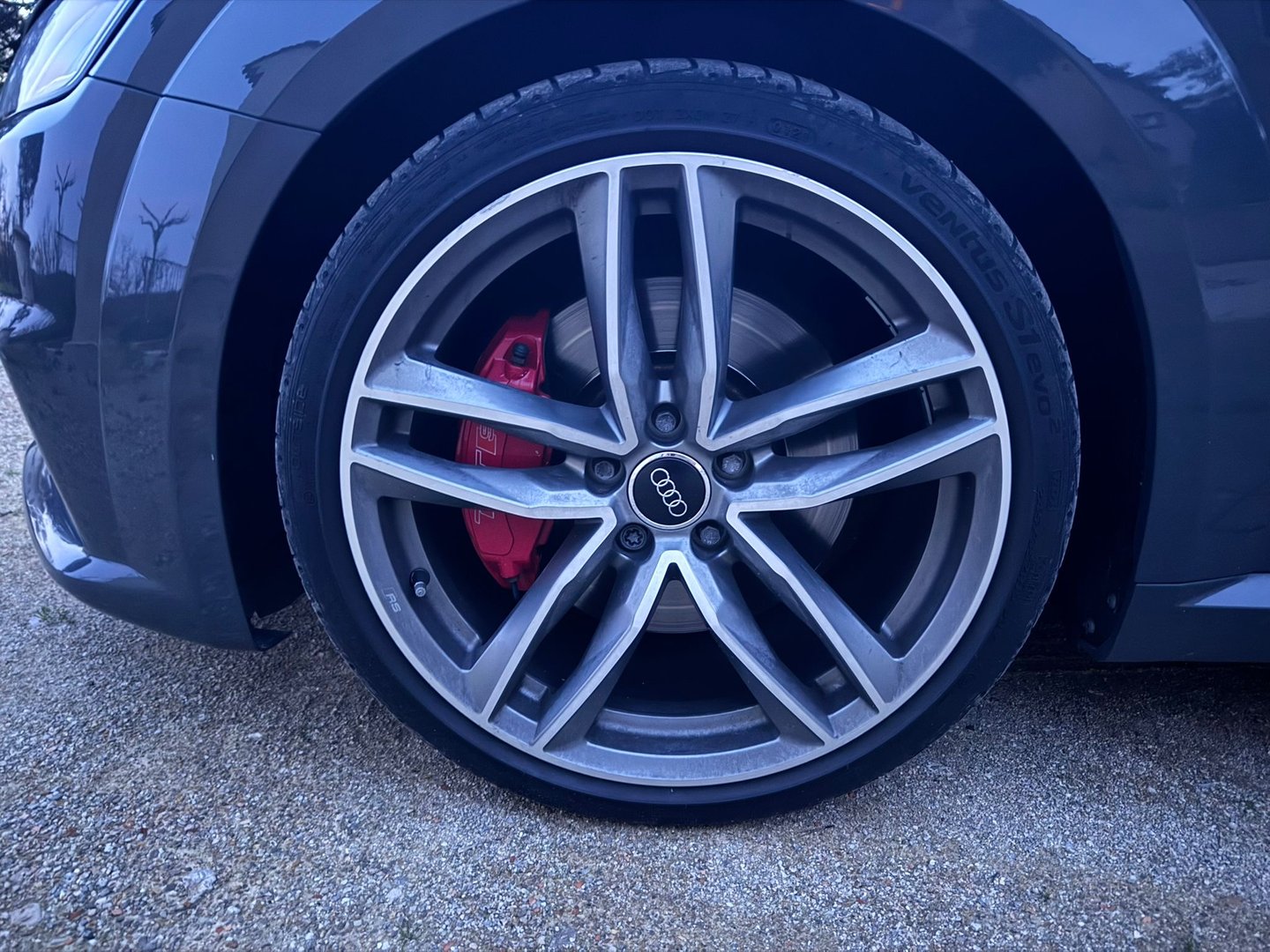 Audi TTS 310ch - Photo 21