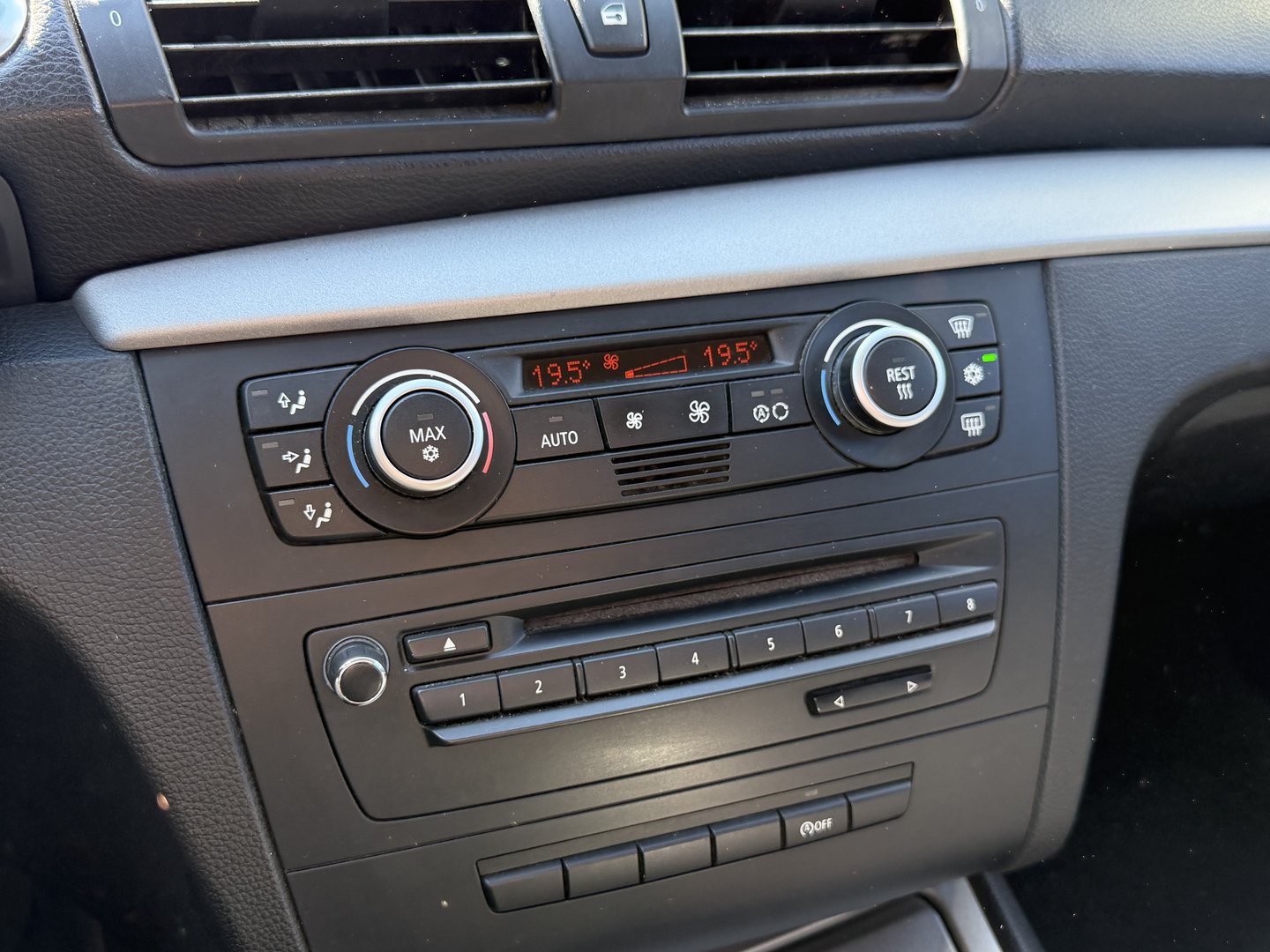 BMW Série 1 - Photo 17