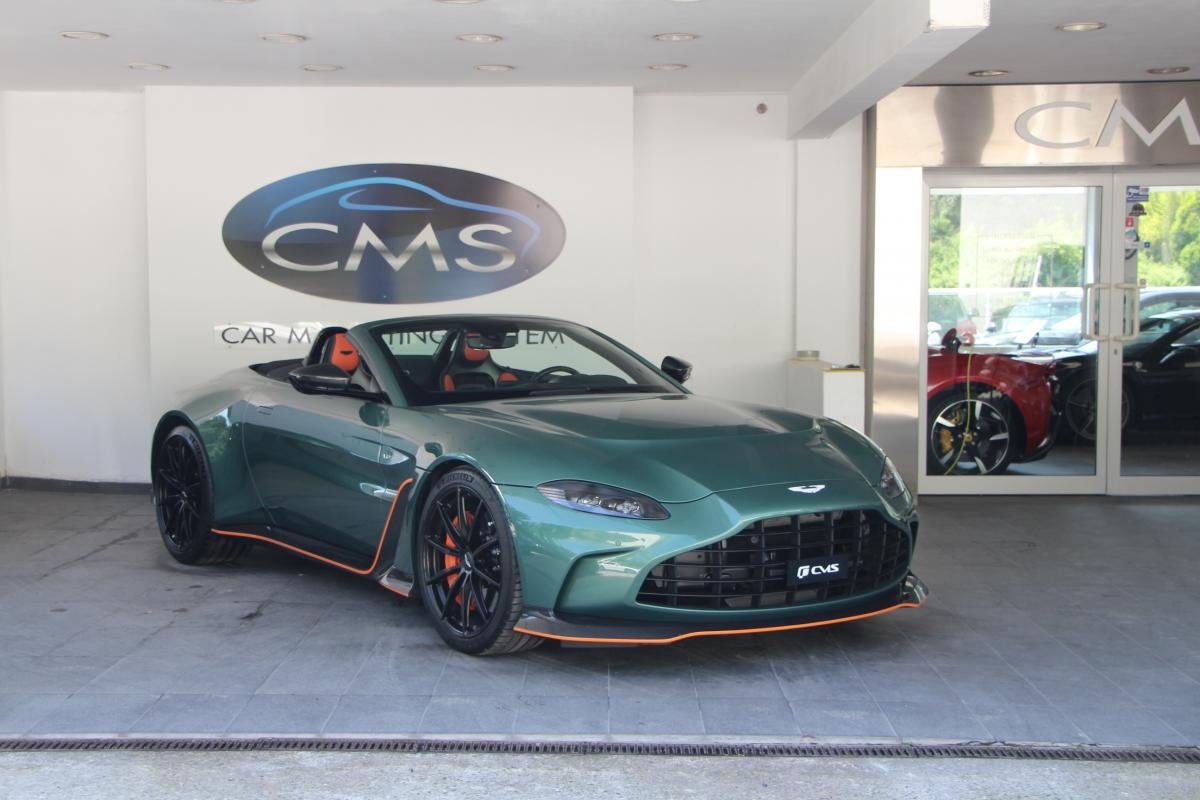 Aston Martin V12 Vantage
