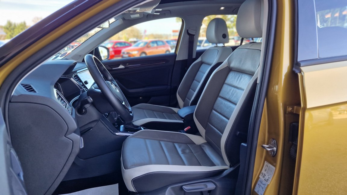 Volkswagen T-Roc - Photo 15