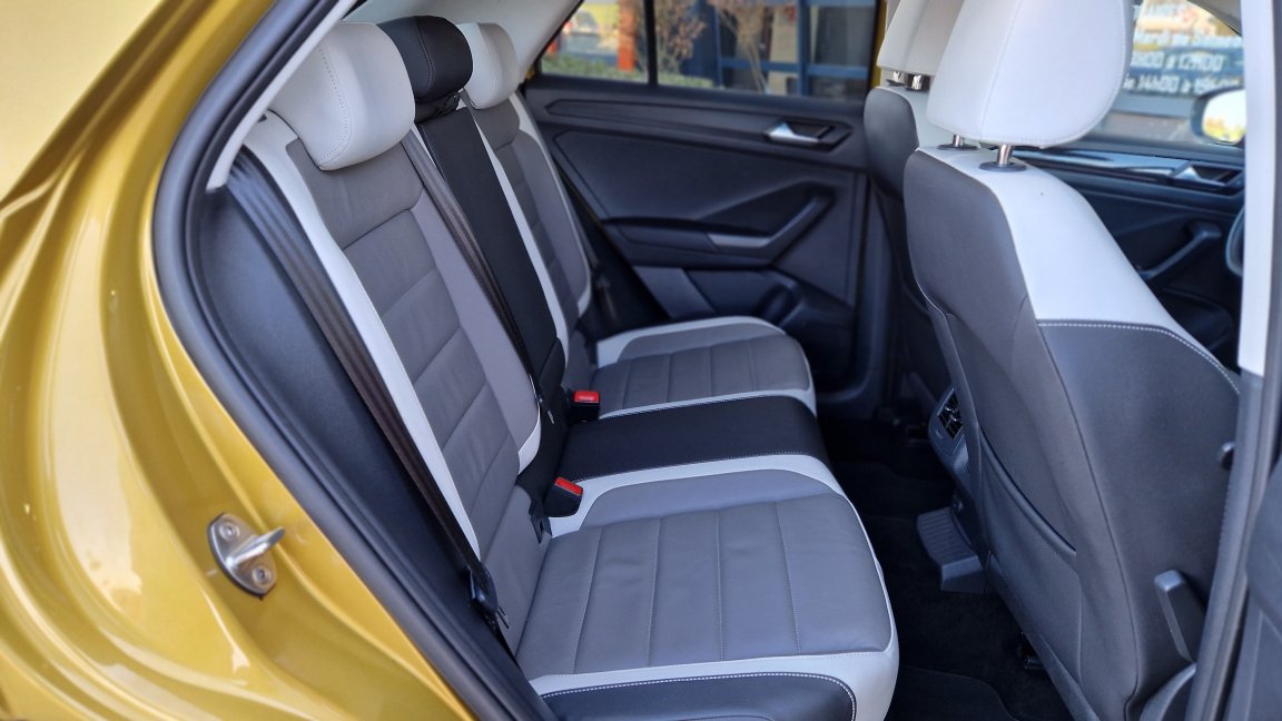 Volkswagen T-Roc - Photo 29
