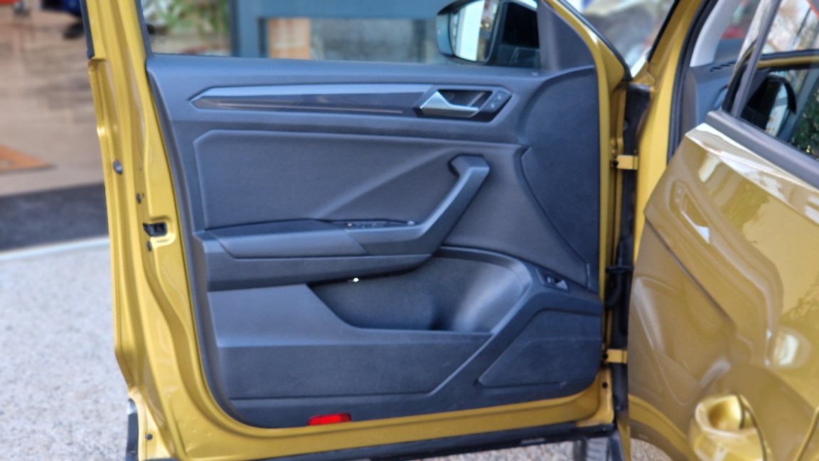 Volkswagen T-Roc - Photo 41