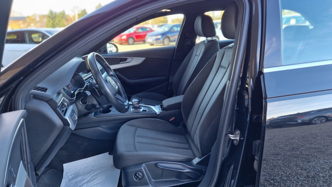 Audi A4 Avant - Photo 18