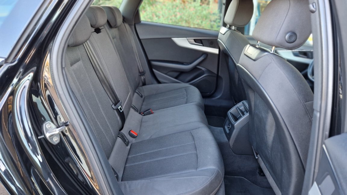 Audi A4 Avant - Photo 25