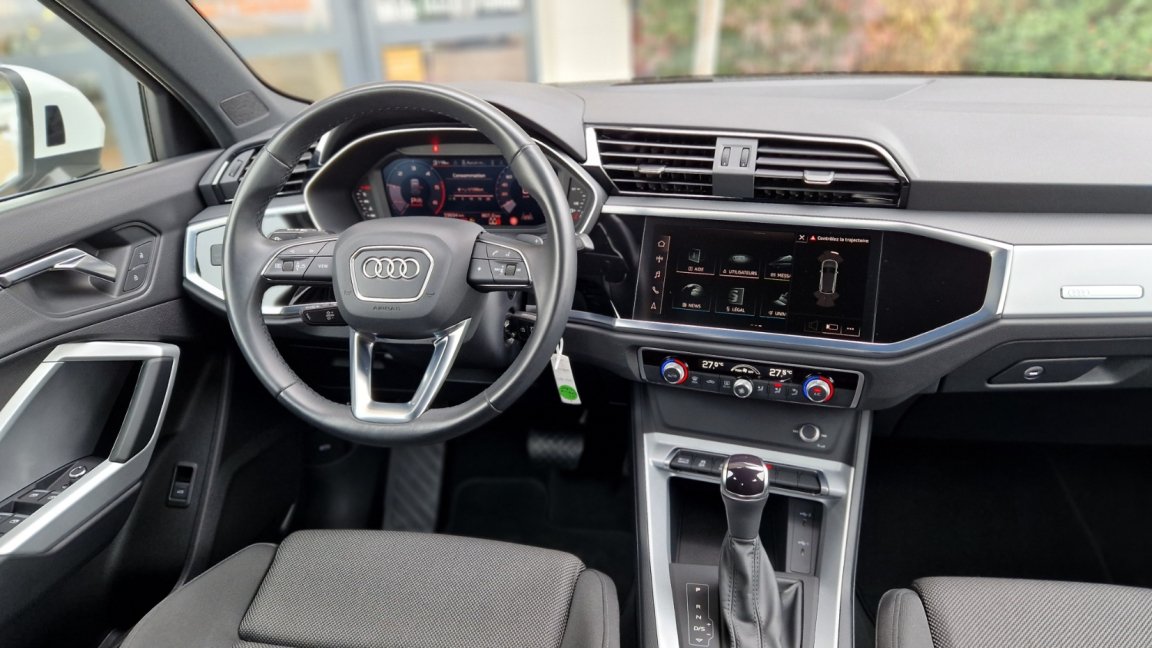 Audi Q3 - Photo 30