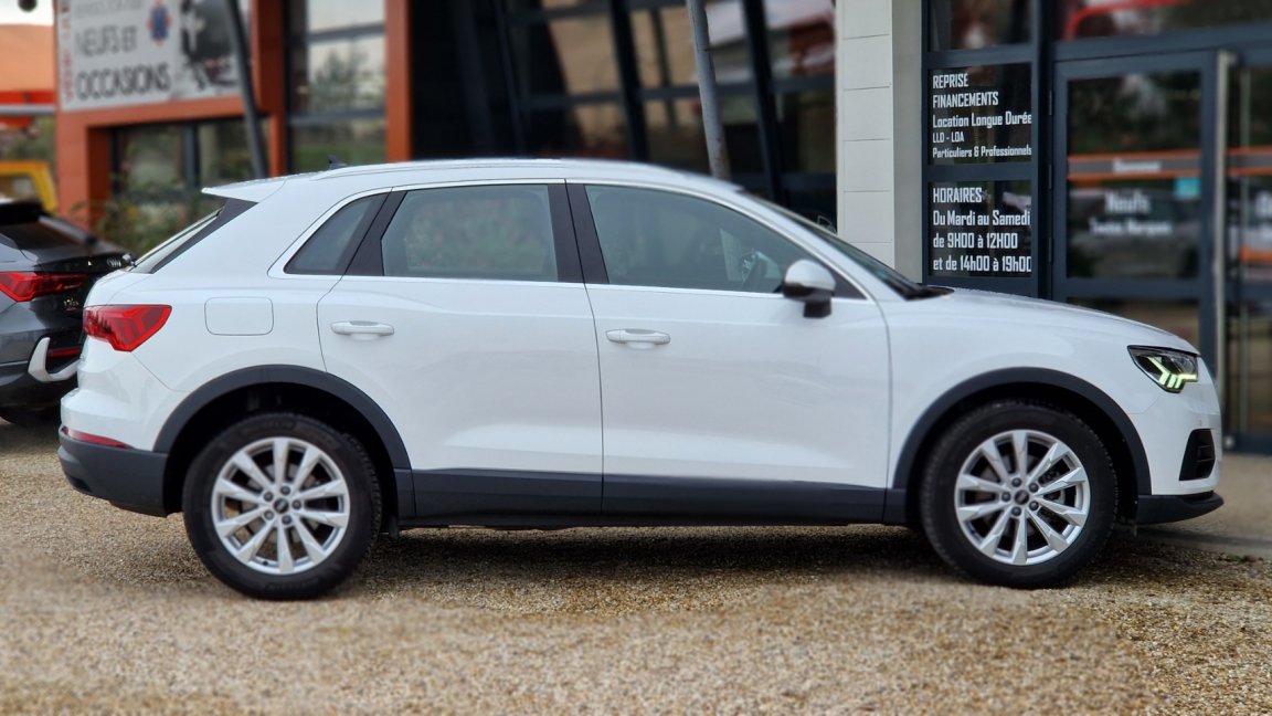 Audi Q3 - Photo 42