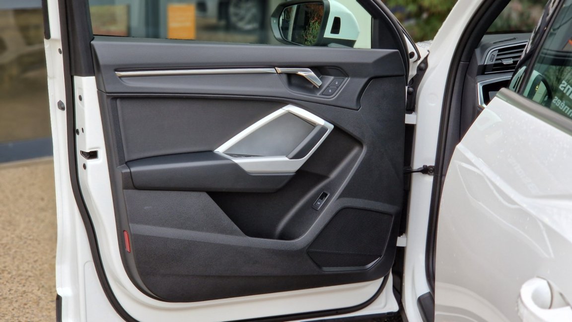 Audi Q3 - Photo 46