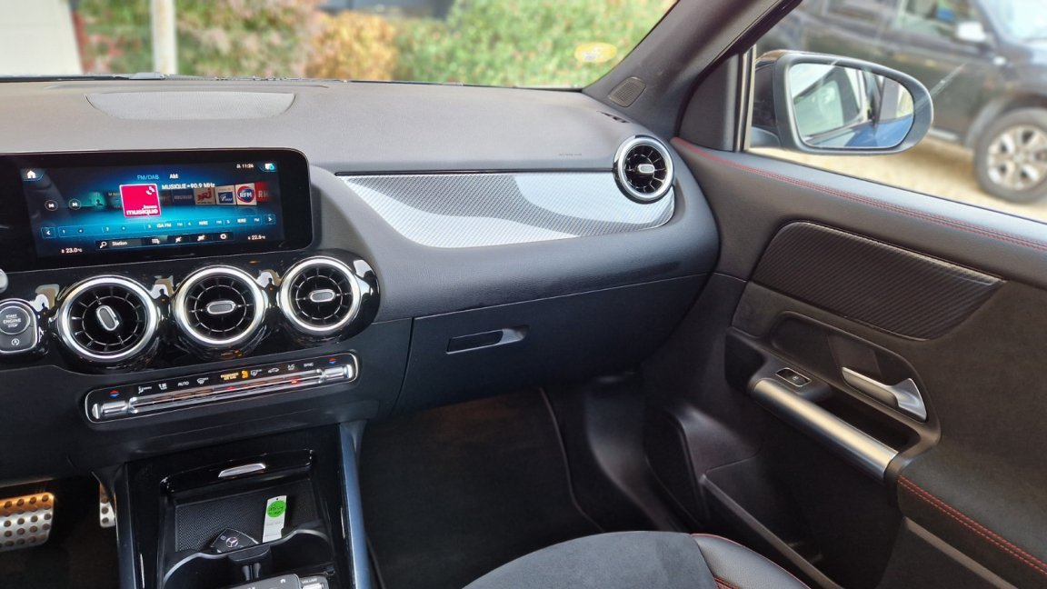 Mercedes Gla - Photo 35