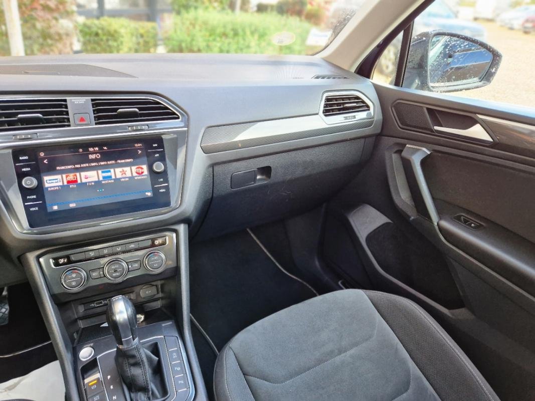 Volkswagen Tiguan - Photo 31