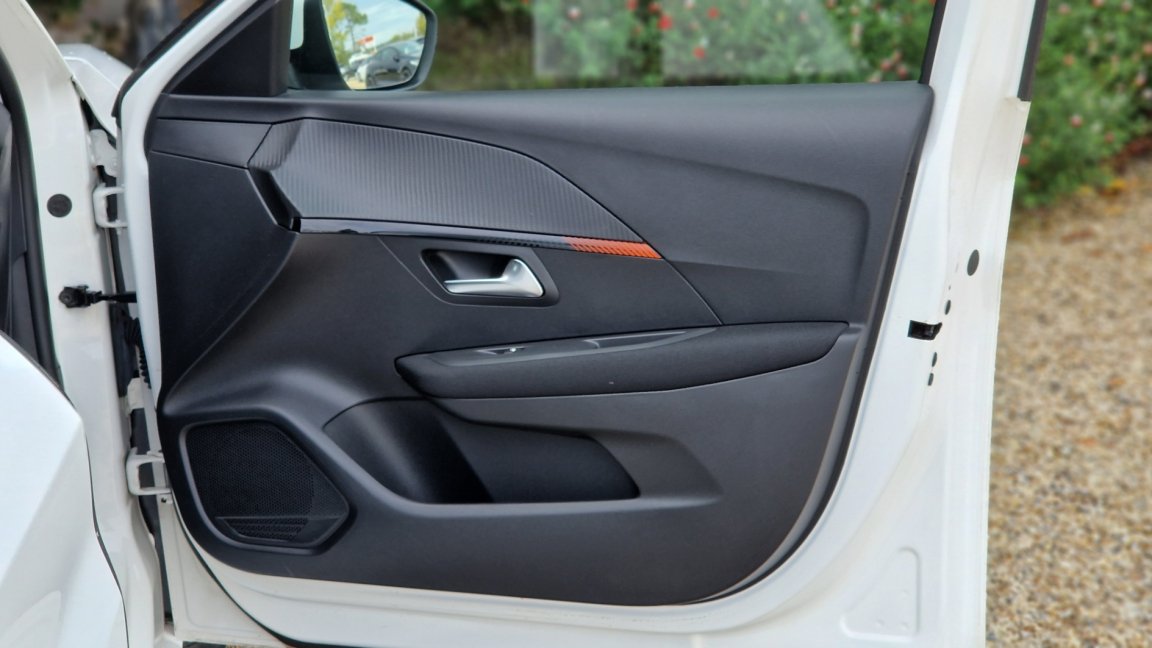Peugeot 208 - Photo 35