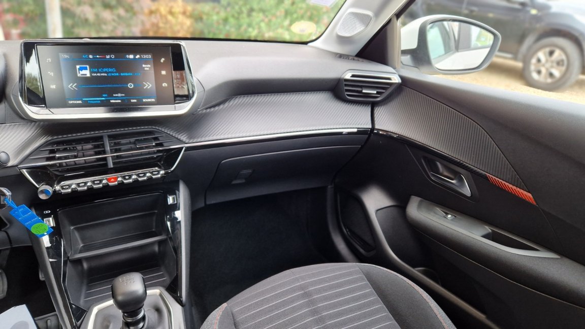 Peugeot 208 - Photo 40