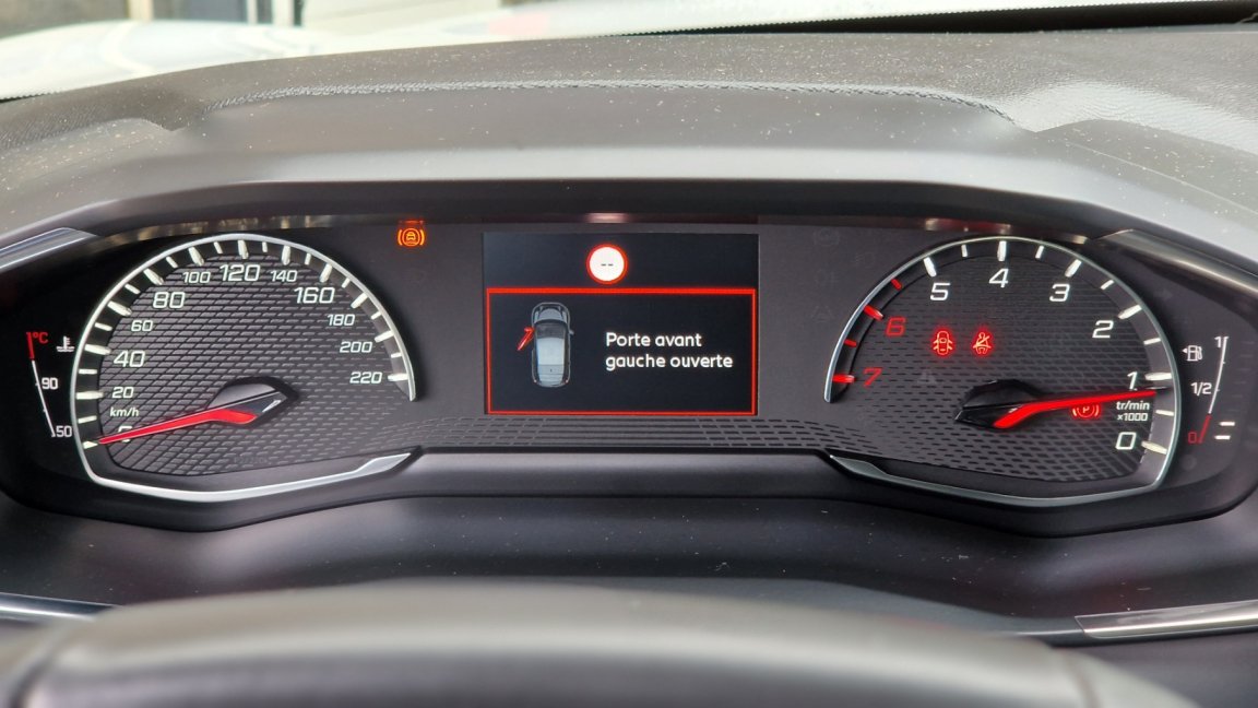 Peugeot 208 - Photo 48