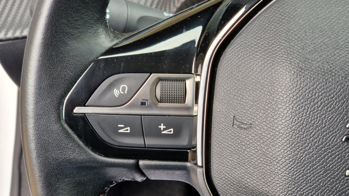 Peugeot 208 - Photo 50