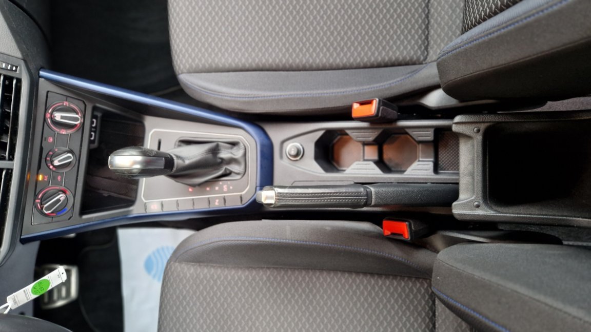Volkswagen Polo - Photo 13