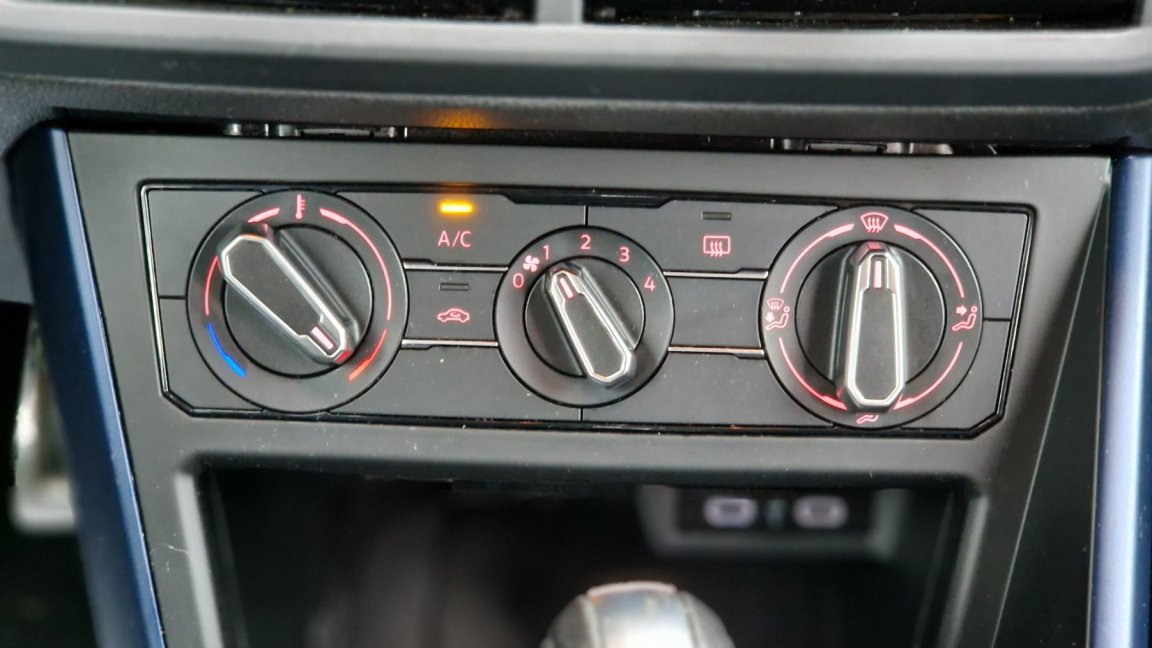 Volkswagen Polo - Photo 37