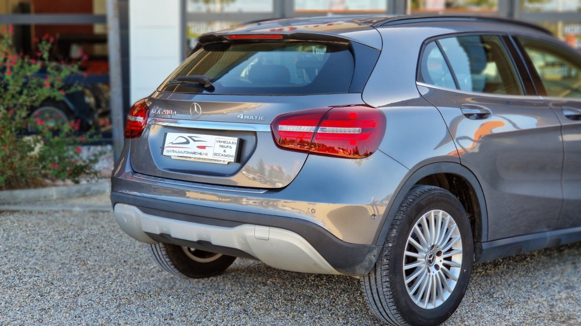 Mercedes Gla - Photo 11