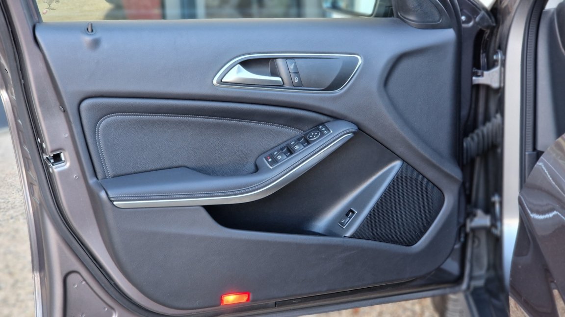 Mercedes Gla - Photo 22