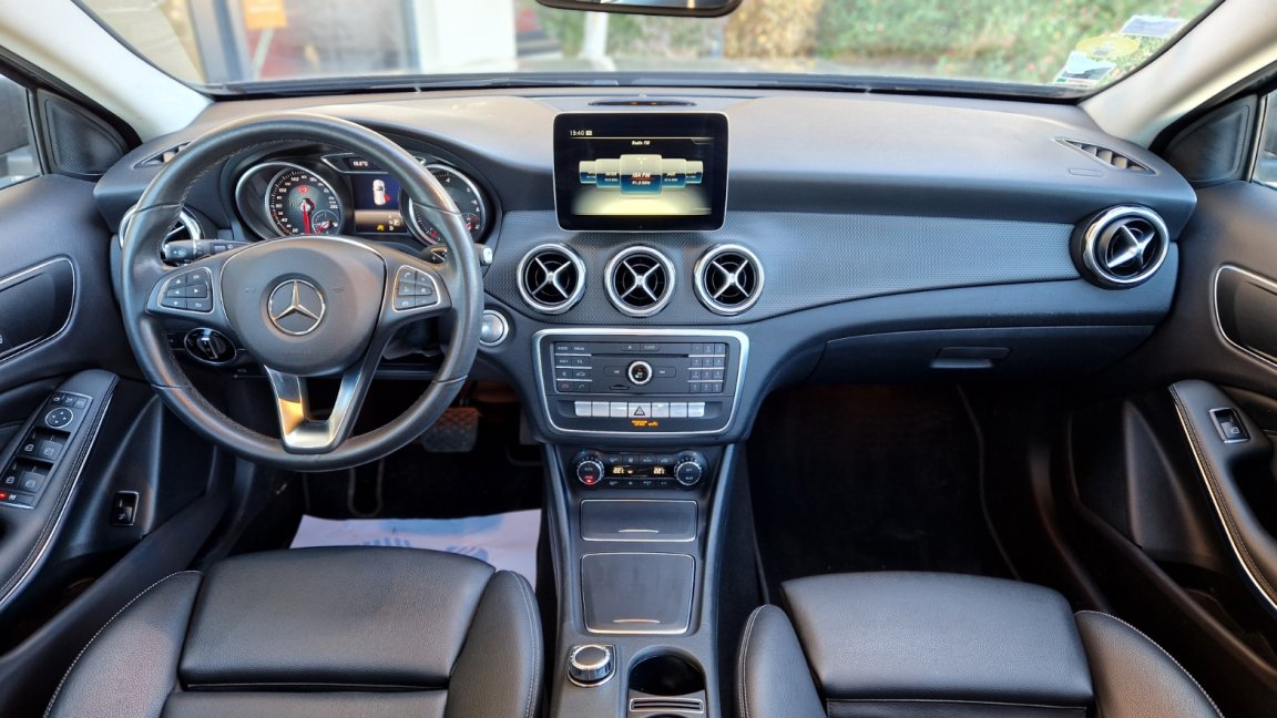 Mercedes Gla - Photo 40
