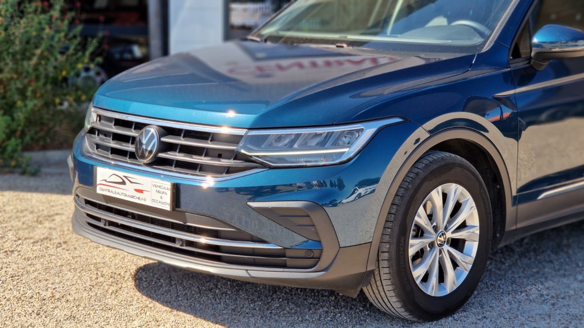 Volkswagen Tiguan - Photo 3