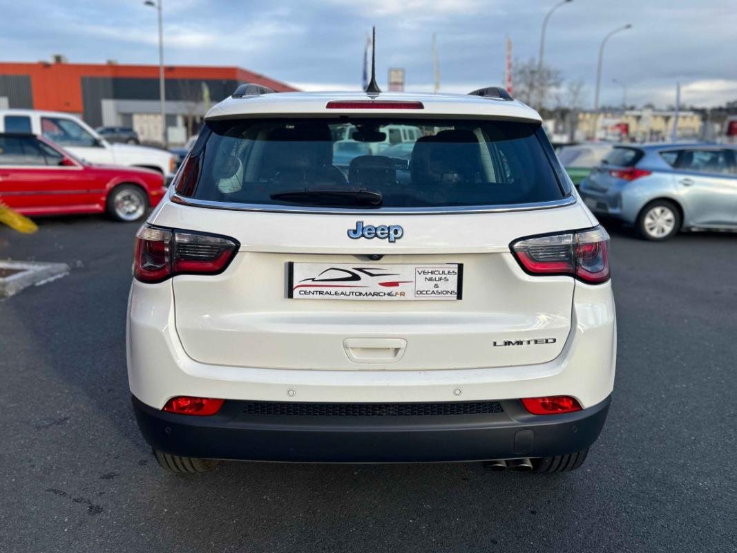 Jeep Compass - Photo 28