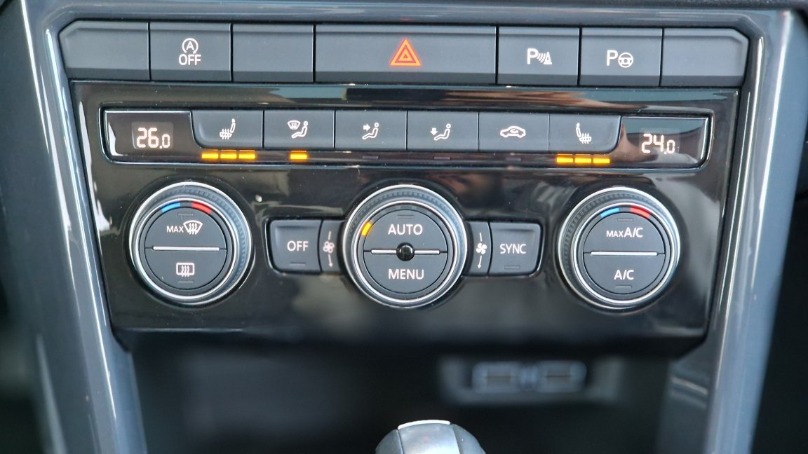 Volkswagen T-Roc - Photo 41