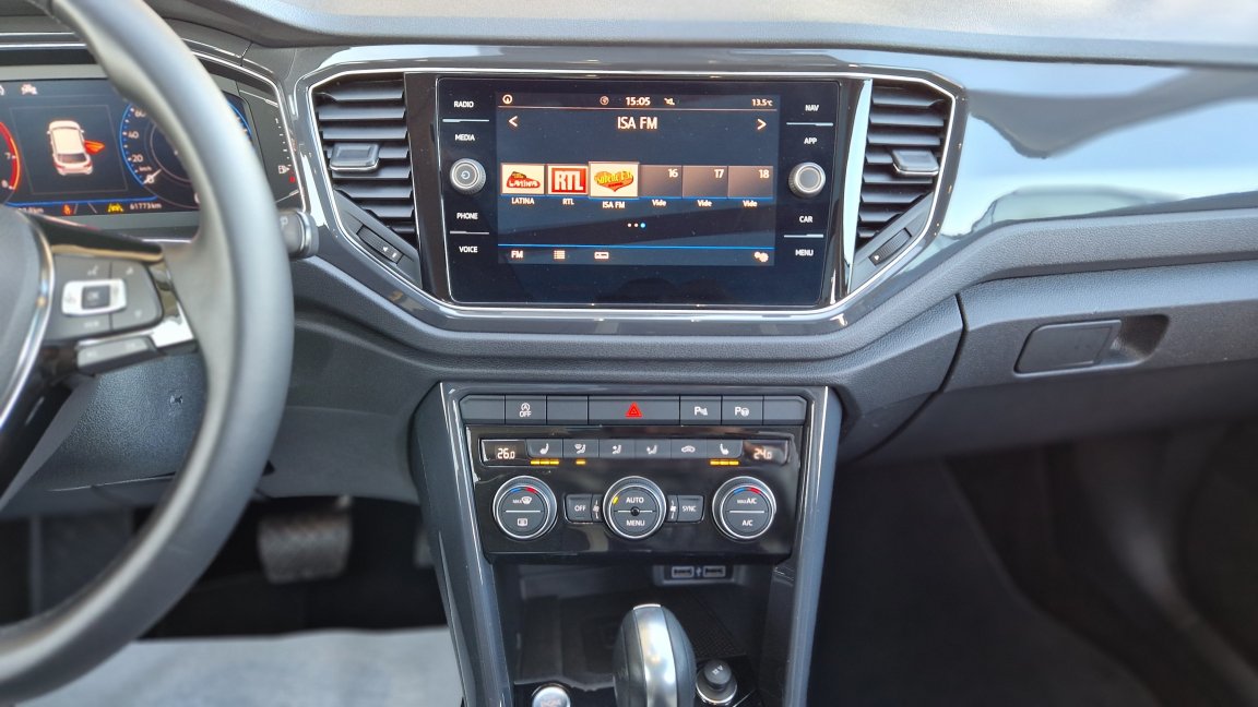 Volkswagen T-Roc - Photo 48