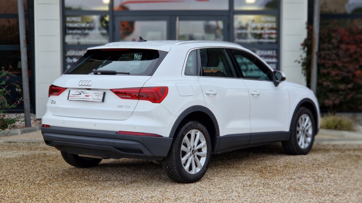 Audi Q3 - Photo 12