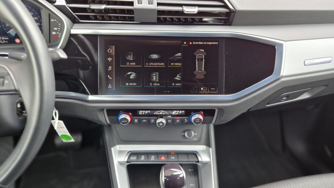 Audi Q3 - Photo 35