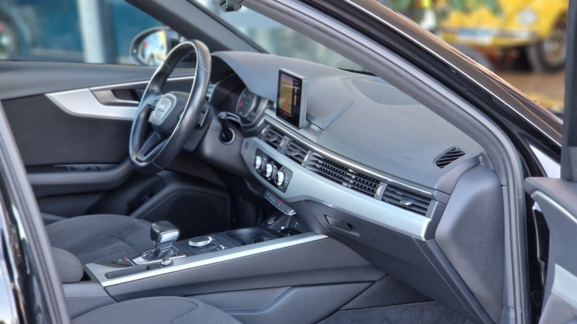 Audi A4 Avant - Photo 32