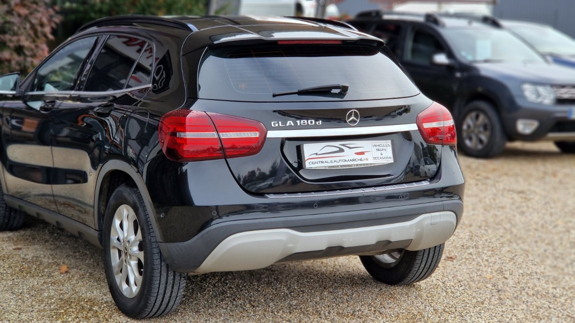 Mercedes Classe GLA - Photo 16