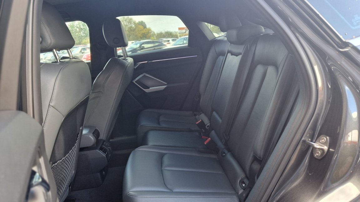 Audi Q3 Sportback - Photo 21