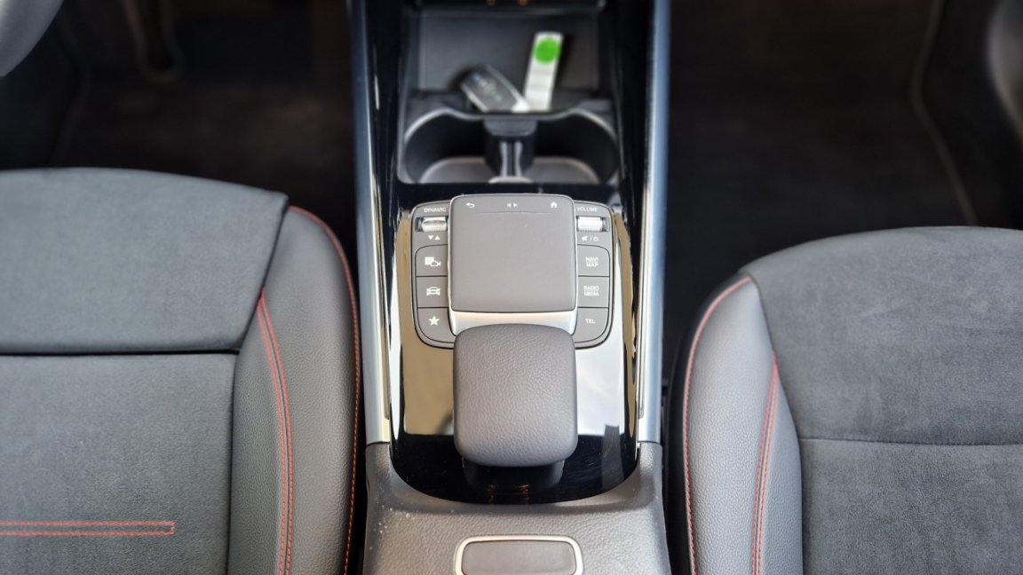 Mercedes Gla - Photo 25