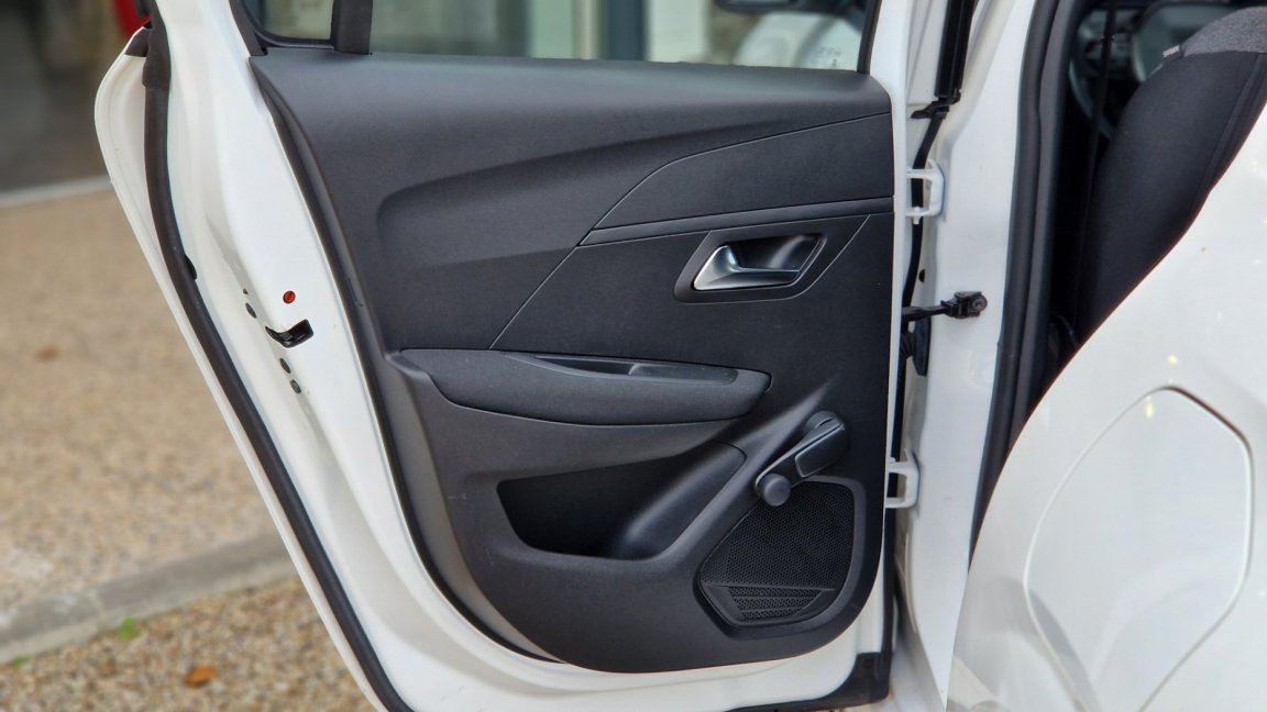 Peugeot 208 - Photo 31